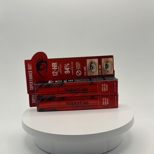 Smashbox Superfan Mascara in Red Packaging